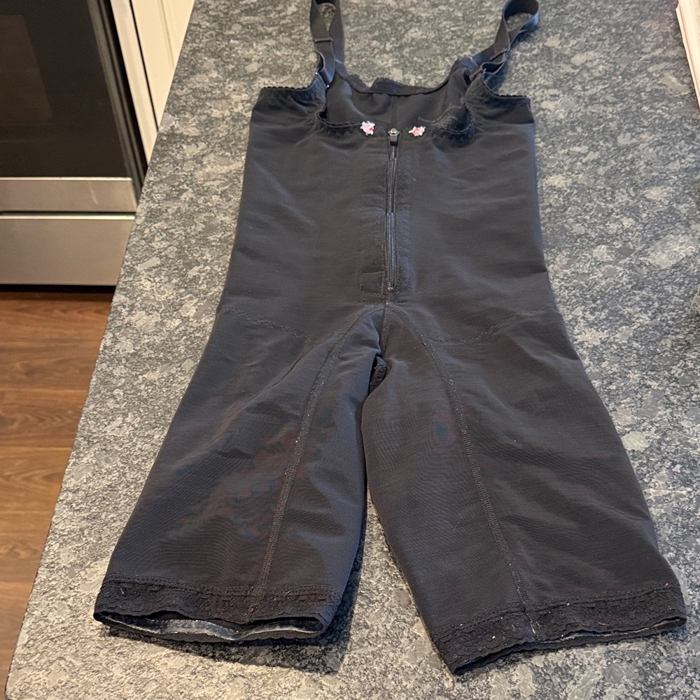 Xs faja compression garments